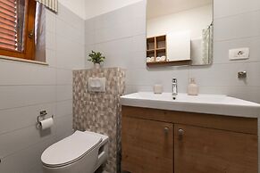 Seafront Apartment Elona