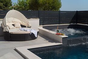 Villa Santa With Heated Pool