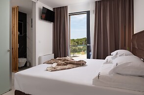 Villa Santa With Heated Pool