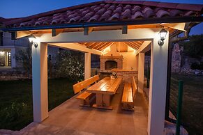 Villa Magic With Heated Pool