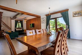 Villa Brusiana With Heated Pool
