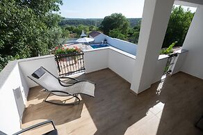 Holiday Home Lantina With Pool