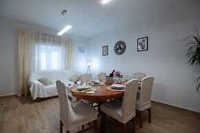 Holiday Home Lantina With Pool