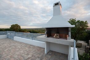 Holiday Home Lantina With Pool