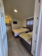 Studio Apartment Nia