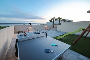 Luxury Villa Nuova With Heated Pool