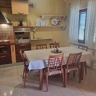Superior Apartment Nina