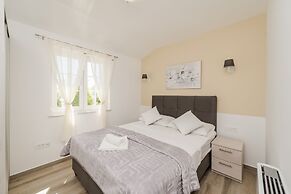 Villa Rea 1 With Heated Pool