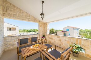 Villa Rea 1 With Heated Pool