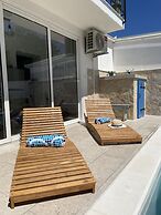 Holiday Home Cherry With Pool