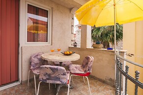 Oldtown Apartment Apola 2