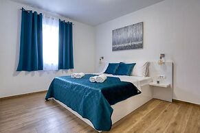 Villa Orkula With Heated Pool
