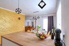 Villa Orkula With Heated Pool