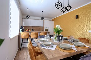 Villa Orkula With Heated Pool