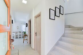 Villa Carnela With Heated Pool