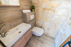 Villa Carnela With Heated Pool