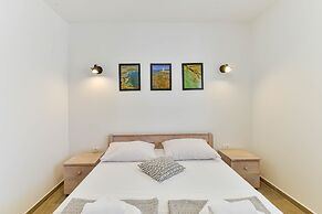Villa Carnela With Heated Pool
