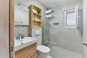 Villa Carnela With Heated Pool