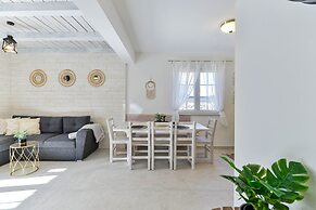 Villa Carnela With Heated Pool