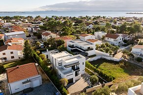 Villa Positiva With Heated Pool
