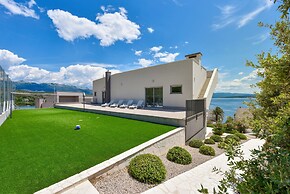 Villa Costabella With Heated Pool