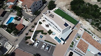Villa Costabella With Heated Pool