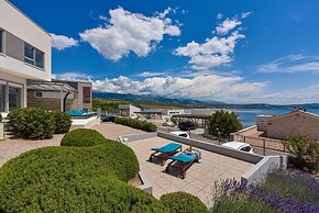 Villa Costabella With Heated Pool