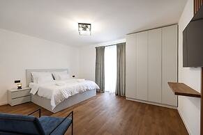 Villa Elaia With Heated Pool