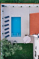 Villa Elaia With Heated Pool
