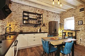 Holiday Home Tranquilla With Heated Pool