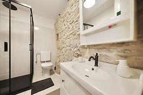 Holiday Home Tranquilla With Heated Pool