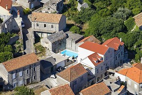 Holiday Home Tranquilla With Heated Pool
