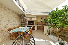 Holiday Home Tranquilla With Heated Pool