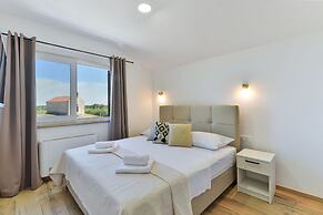 Villa Rea 3 With Heated Pool