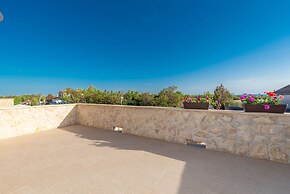 Villa Edena With Heated Pool