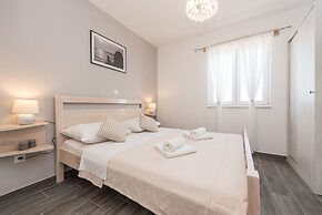 Villa Edena With Heated Pool