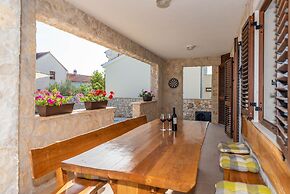 Villa Edena With Heated Pool
