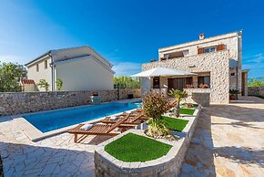 Villa Edena With Heated Pool