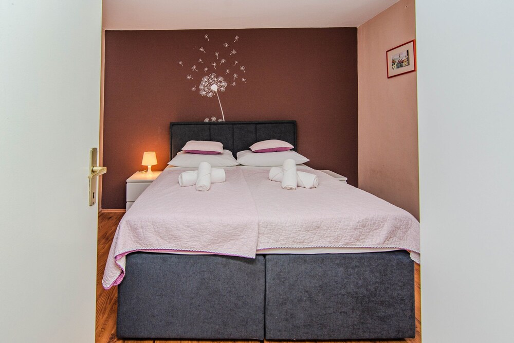 Holiday Home Florendale With Pool