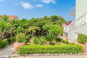 Holiday Home Florendale With Pool
