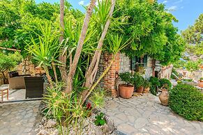 Holiday Home Florendale With Pool