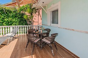 Holiday Home Florendale With Pool