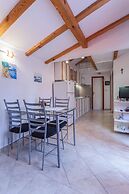 Heritage House Apola
