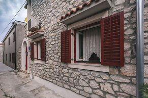 Heritage House Apola