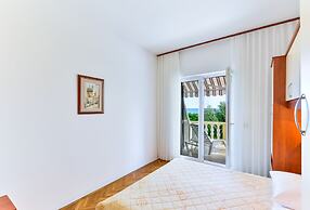 Beachfront Apartment Liveri 2