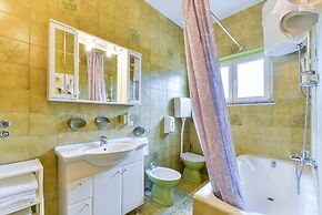 Beachfront Apartment Liveri 2