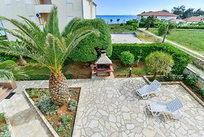 Beachfront Apartment Liveri 2