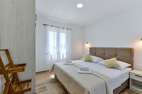 Villa Rea 4 With Heated Pool