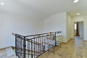 Villa Rea 4 With Heated Pool