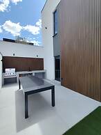 Lux Villa Serene With Heated Pool